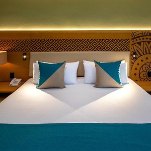 Superior Garden Queen Room Two Queen Beds Non-Smoking
